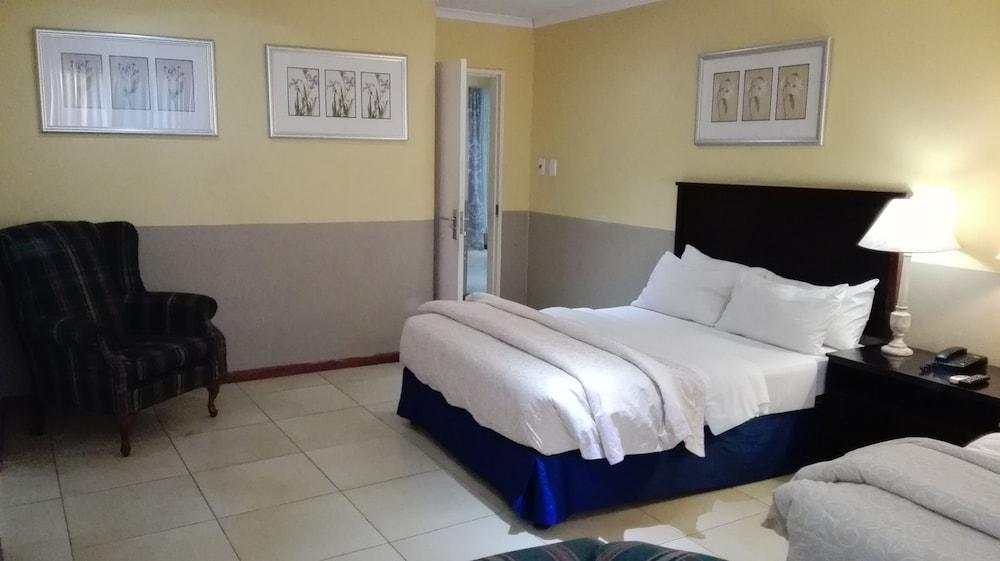 Villa Via Hotel Midrand Luaran gambar