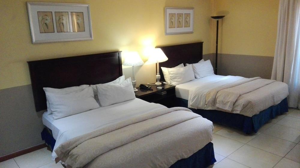 Villa Via Hotel Midrand Luaran gambar