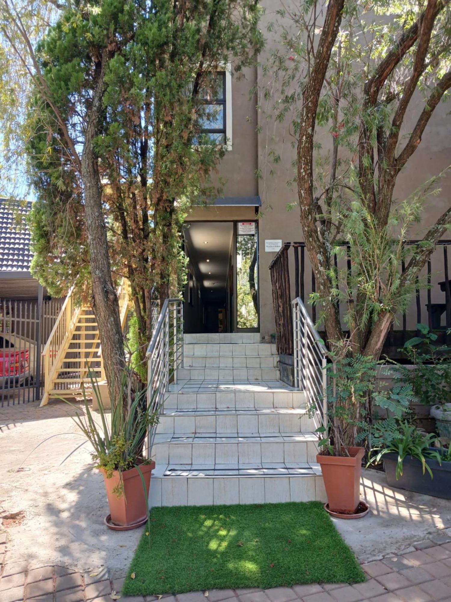 Villa Via Hotel Midrand Luaran gambar