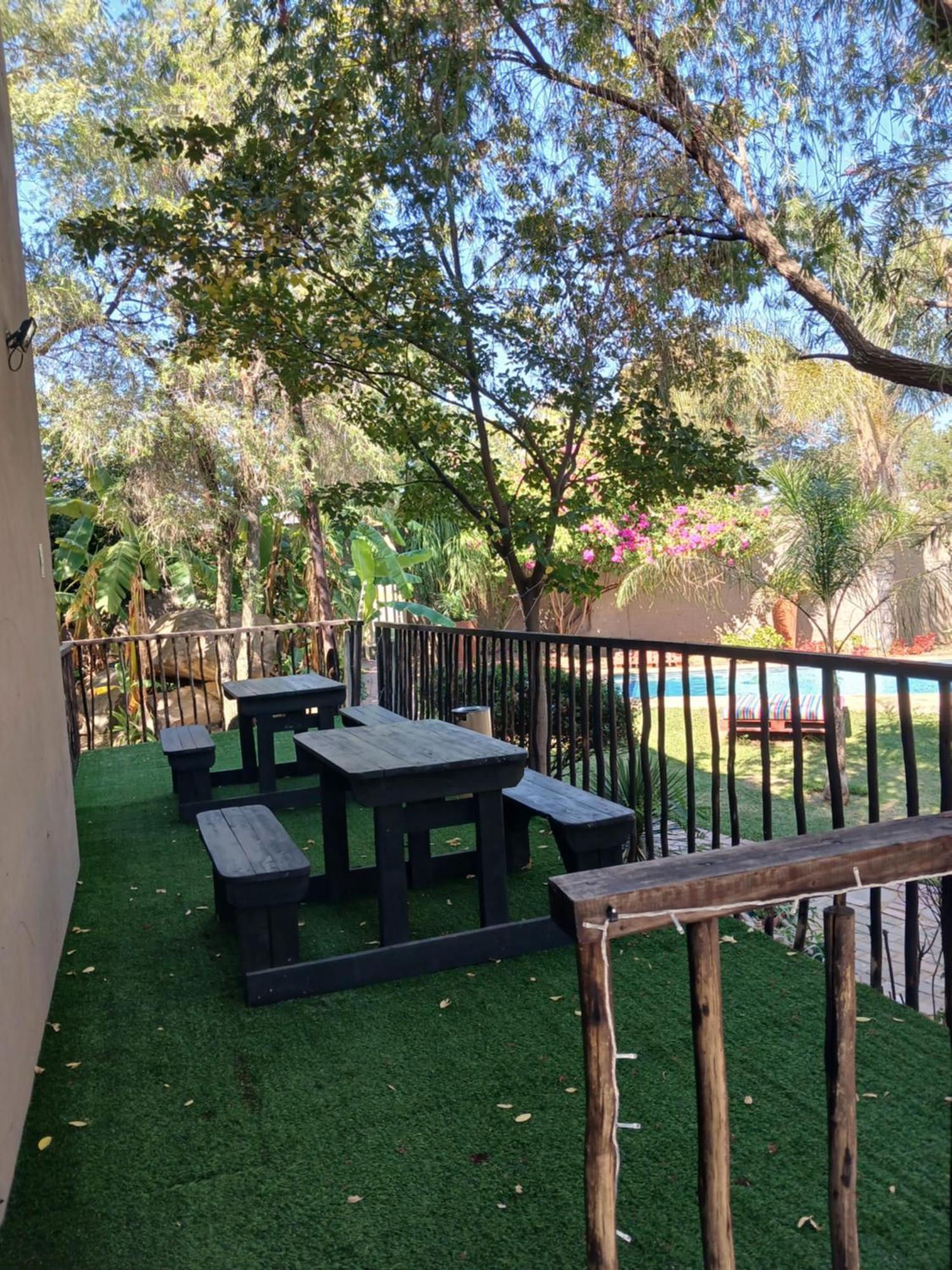 Villa Via Hotel Midrand Luaran gambar