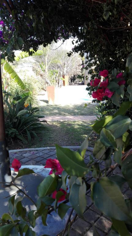 Villa Via Hotel Midrand Luaran gambar